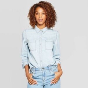 Universal Thread Light Blue Long Sleeve Denim Shirt